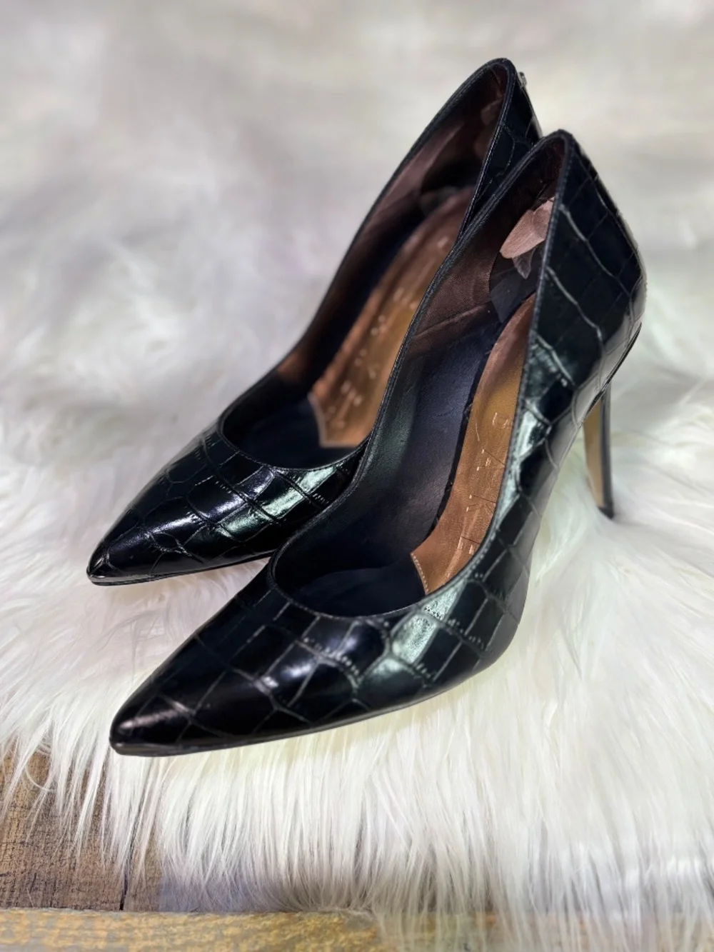Rare! NWOT [Ted Baker] Black Crocodile Leather 4